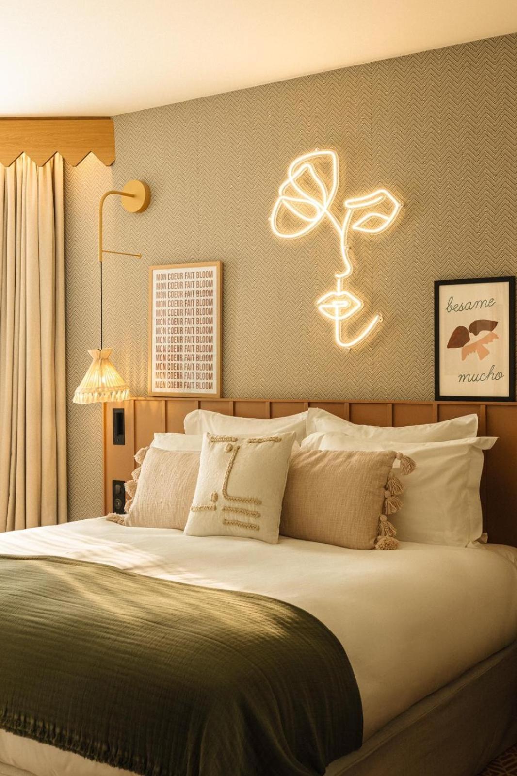 Bloom House Hotel & Spa Париж Экстерьер фото